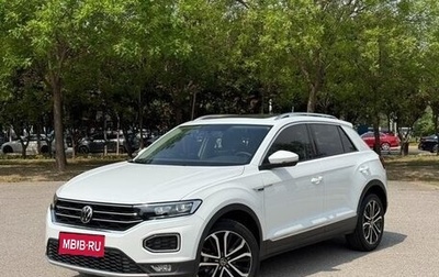 Volkswagen T-Roc I, 2021 год, 1 600 000 рублей, 1 фотография
