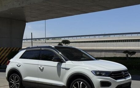 Volkswagen T-Roc I, 2021 год, 1 700 000 рублей, 3 фотография