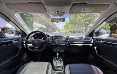 Volkswagen T-Roc I, 2021 год, 1 700 000 рублей, 7 фотография