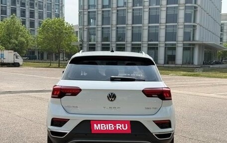 Volkswagen T-Roc I, 2021 год, 1 600 000 рублей, 5 фотография