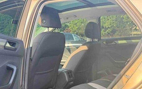 Volkswagen T-Roc I, 2021 год, 1 700 000 рублей, 11 фотография