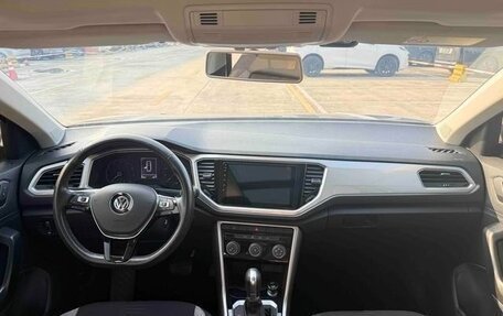 Volkswagen T-Roc I, 2021 год, 1 700 000 рублей, 8 фотография