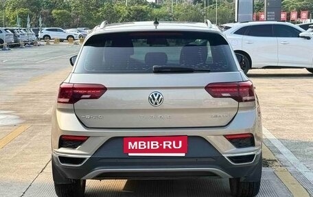 Volkswagen T-Roc I, 2021 год, 1 700 000 рублей, 6 фотография