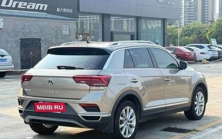 Volkswagen T-Roc I, 2021 год, 1 700 000 рублей, 7 фотография