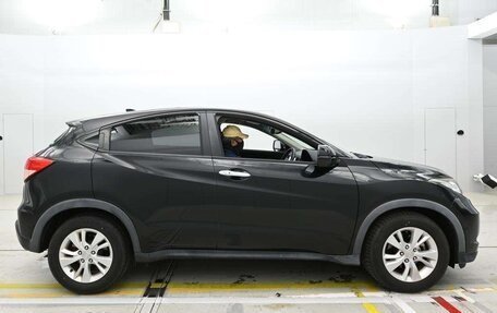Honda Vezel, 2017 год, 1 440 010 рублей, 3 фотография