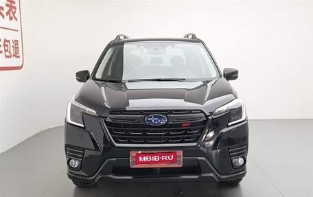 Subaru Forester, 2023 год, 2 420 000 рублей, 2 фотография