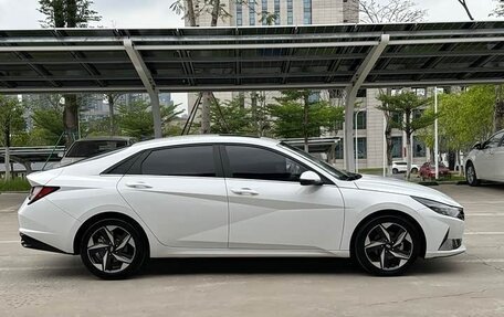 Hyundai Elantra, 2021 год, 1 320 000 рублей, 7 фотография