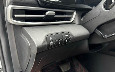 Hyundai Elantra, 2021 год, 1 320 000 рублей, 10 фотография