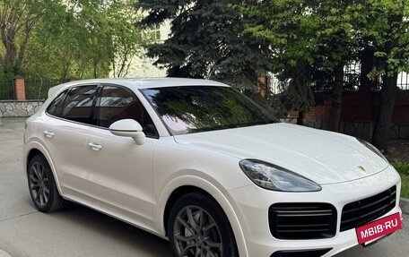 Porsche Cayenne III, 2018 год, 8 590 000 рублей, 3 фотография