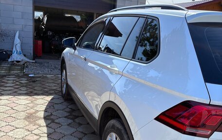 Volkswagen Tiguan II, 2022 год, 1 850 000 рублей, 3 фотография