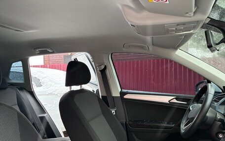 Volkswagen Tiguan II, 2022 год, 1 850 000 рублей, 5 фотография