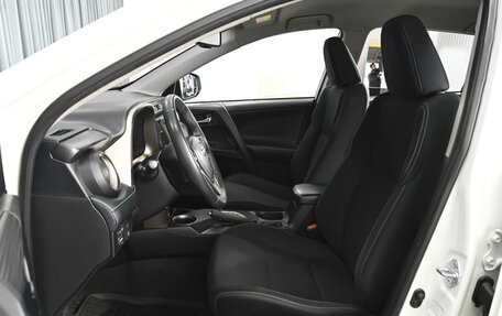 Toyota RAV4, 2015 год, 1 920 000 рублей, 10 фотография