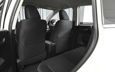 Toyota RAV4, 2015 год, 1 920 000 рублей, 11 фотография