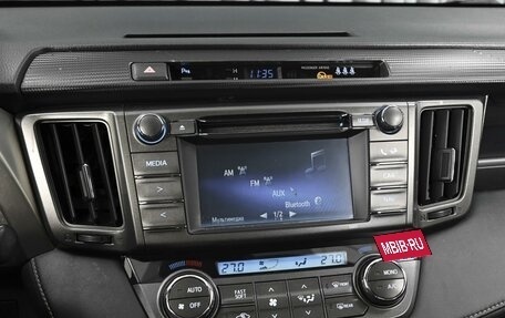 Toyota RAV4, 2015 год, 1 920 000 рублей, 14 фотография