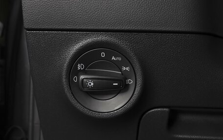 Skoda Karoq I, 2020 год, 2 670 000 рублей, 17 фотография
