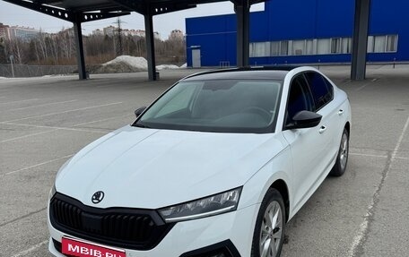 Skoda Octavia IV, 2021 год, 2 300 000 рублей, 1 фотография