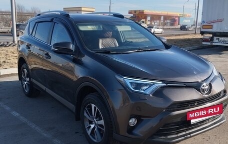 Toyota RAV4, 2018 год, 3 000 000 рублей, 2 фотография