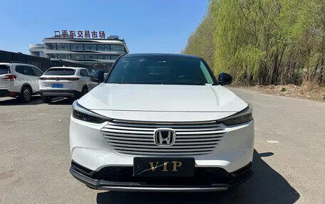 Honda Vezel, 2022 год, 1 975 000 рублей, 2 фотография