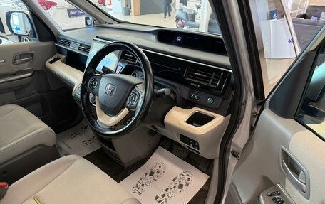 Honda Stepwgn IV, 2016 год, 2 229 000 рублей, 10 фотография