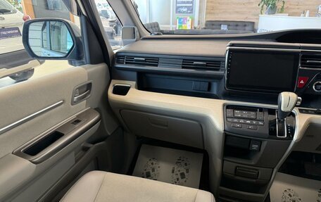 Honda Stepwgn IV, 2016 год, 2 229 000 рублей, 14 фотография