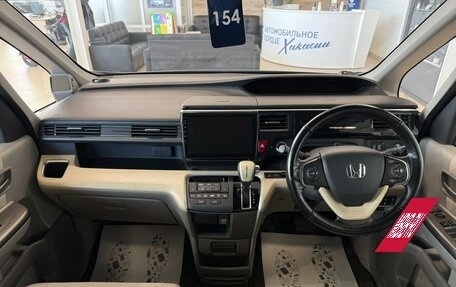 Honda Stepwgn IV, 2016 год, 2 229 000 рублей, 16 фотография