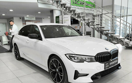BMW 3 серия, 2020 год, 3 150 000 рублей, 3 фотография