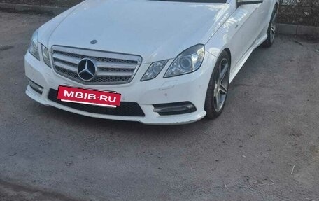 Mercedes-Benz E-Класс, 2013 год, 1 400 000 рублей, 1 фотография