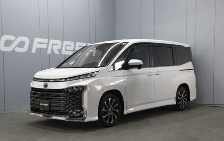 Toyota Voxy, 2022 год, 4 200 000 рублей, 1 фотография