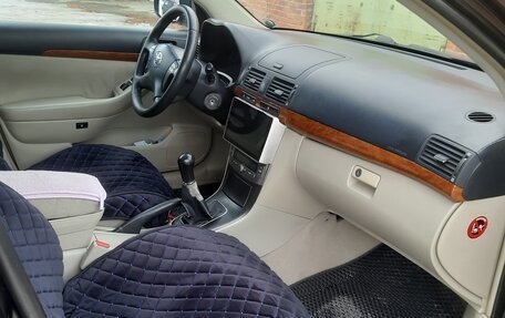 Toyota Avensis III рестайлинг, 2006 год, 670 000 рублей, 14 фотография