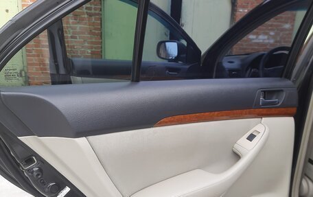 Toyota Avensis III рестайлинг, 2006 год, 670 000 рублей, 9 фотография