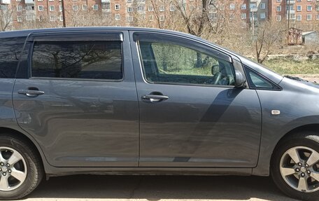 Toyota Wish II, 2004 год, 820 000 рублей, 3 фотография