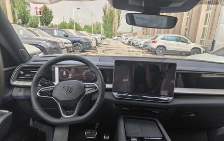 Volkswagen Teramont, 2026 год, 6 300 000 рублей, 13 фотография