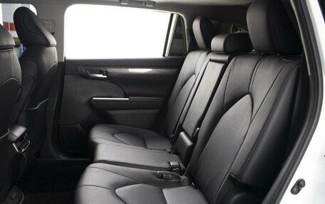 Toyota Highlander, 2025 год, 5 850 000 рублей, 8 фотография