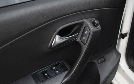 Volkswagen Polo VI (EU Market), 2012 год, 640 000 рублей, 15 фотография