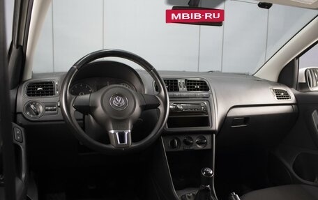 Volkswagen Polo VI (EU Market), 2012 год, 640 000 рублей, 5 фотография