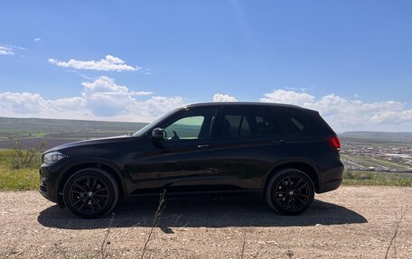 BMW X5, 2017 год, 3 300 000 рублей, 2 фотография