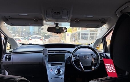 Toyota Prius, 2012 год, 1 150 000 рублей, 7 фотография