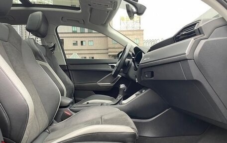 Audi Q3, 2021 год, 2 024 000 рублей, 27 фотография