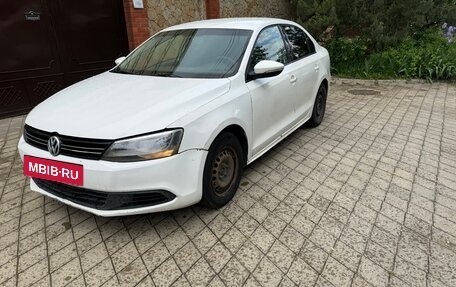 Volkswagen Jetta VI, 2014 год, 500 000 рублей, 2 фотография
