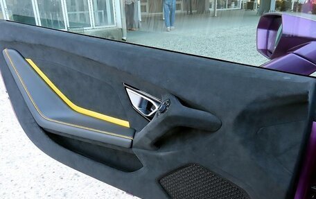 Lamborghini Huracán, 2023 год, 26 315 000 рублей, 14 фотография