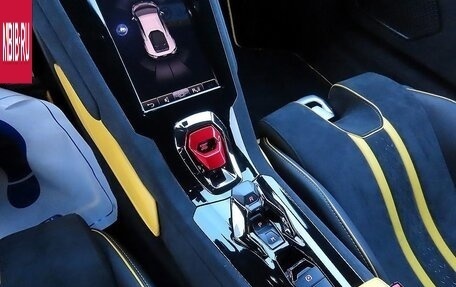 Lamborghini Huracán, 2023 год, 26 315 000 рублей, 11 фотография