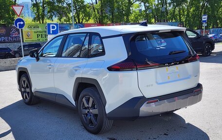 Toyota RAV4, 2025 год, 4 150 000 рублей, 3 фотография