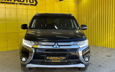 Mitsubishi Outlander III рестайлинг 3, 2017 год, 1 599 000 рублей, 4 фотография