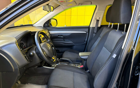 Mitsubishi Outlander III рестайлинг 3, 2017 год, 1 599 000 рублей, 14 фотография