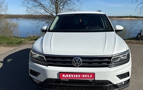 Volkswagen Tiguan II, 2018 год, 2 800 000 рублей, 1 фотография
