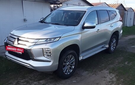 Mitsubishi Pajero Sport III рестайлинг, 2021 год, 4 444 000 рублей, 5 фотография