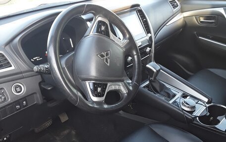 Mitsubishi Pajero Sport III рестайлинг, 2021 год, 4 444 000 рублей, 15 фотография