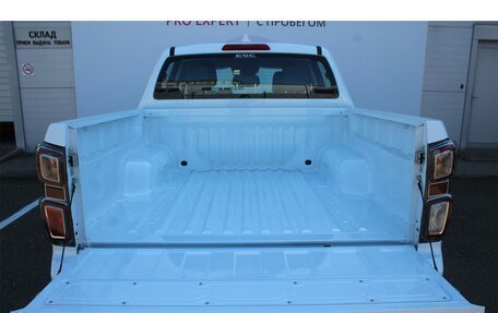 Isuzu D-Max, 2025 год, 4 250 000 рублей, 15 фотография