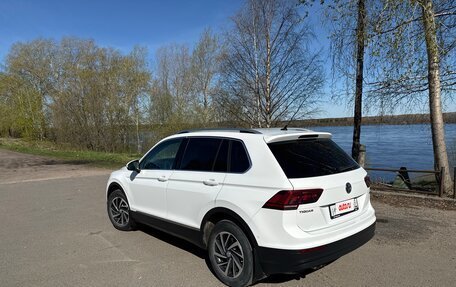 Volkswagen Tiguan II, 2018 год, 2 800 000 рублей, 8 фотография