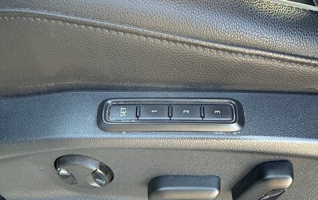 Volkswagen Tiguan II, 2018 год, 2 800 000 рублей, 17 фотография